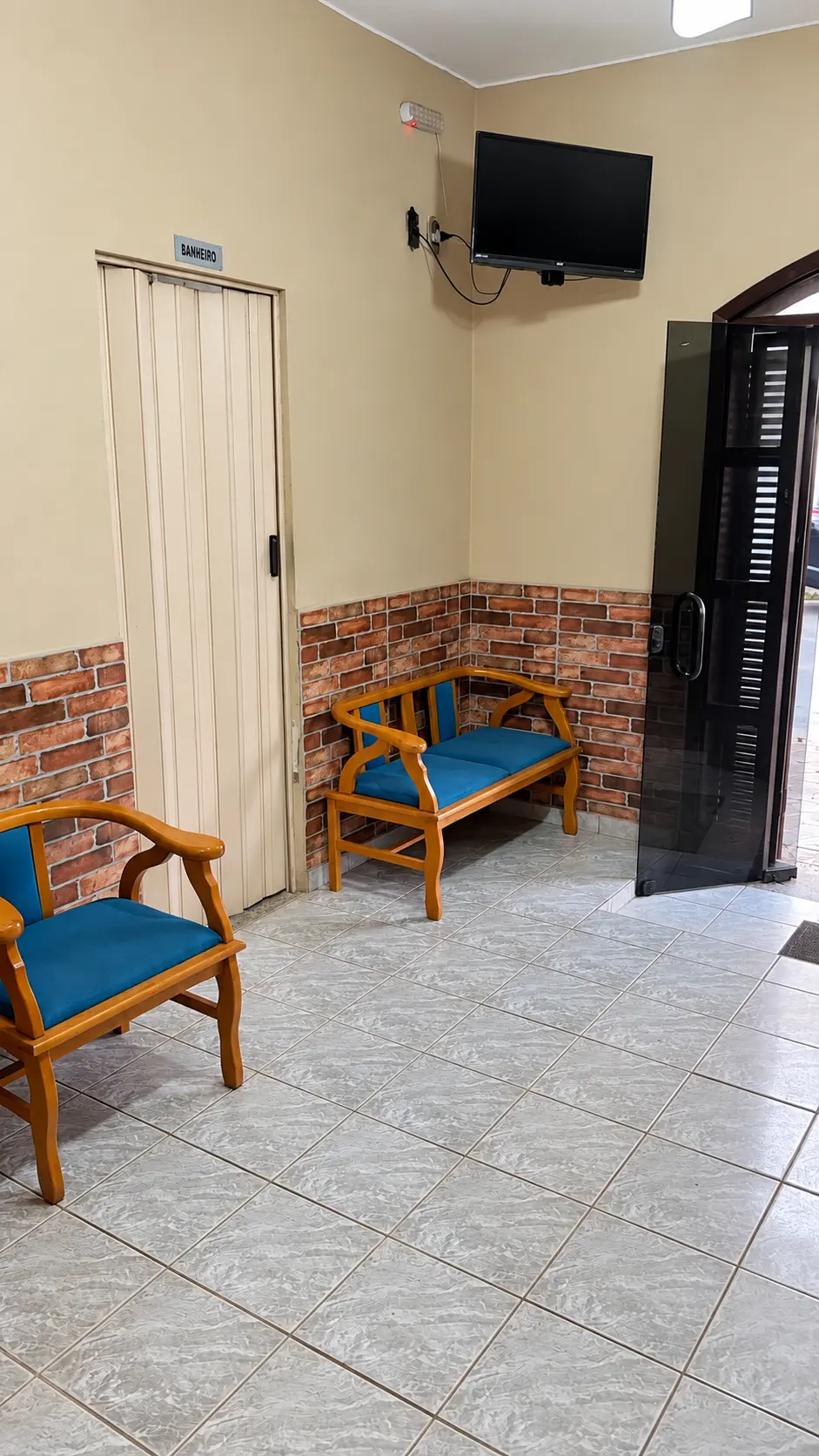 Ambiente de recepção do escritório em Pirapora